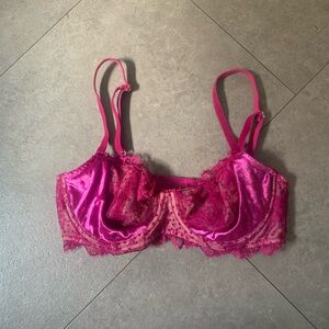 Plum Pink Crushed Velvet Underwire Bra